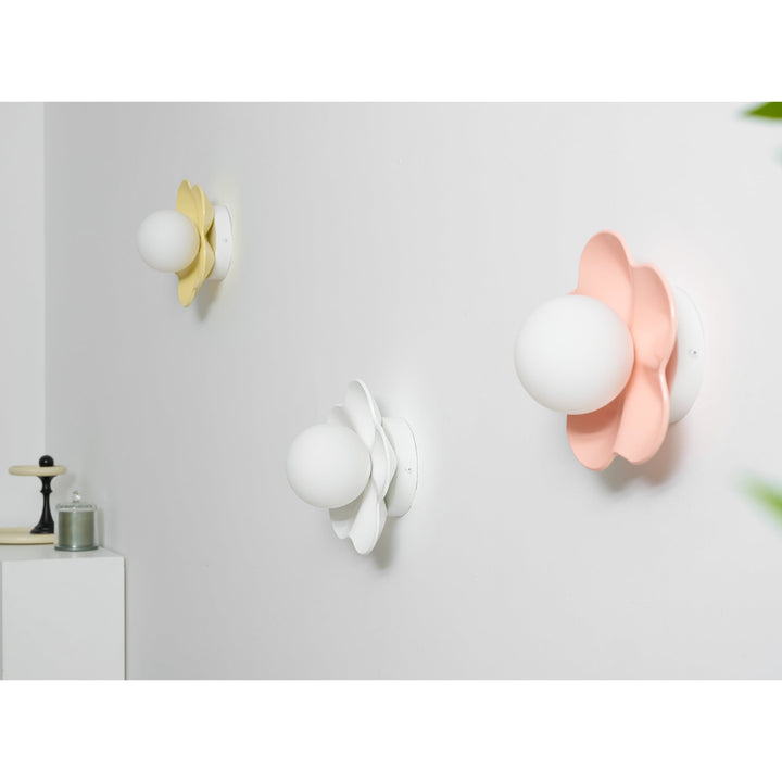 La fleur Wall Lamp