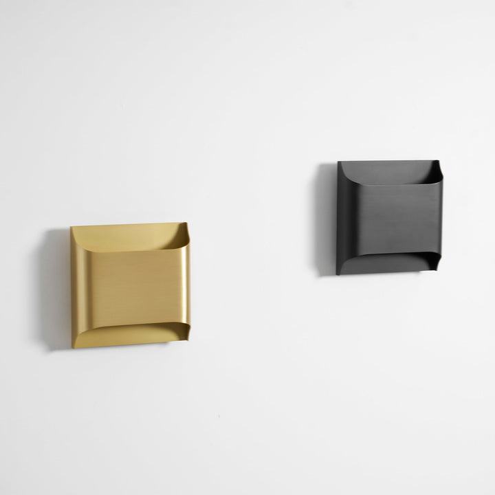 Leclerc Brass Wall Lamp