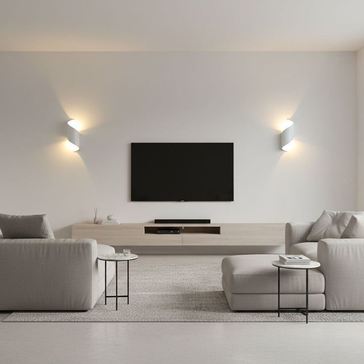 Lila Wall Lamp
