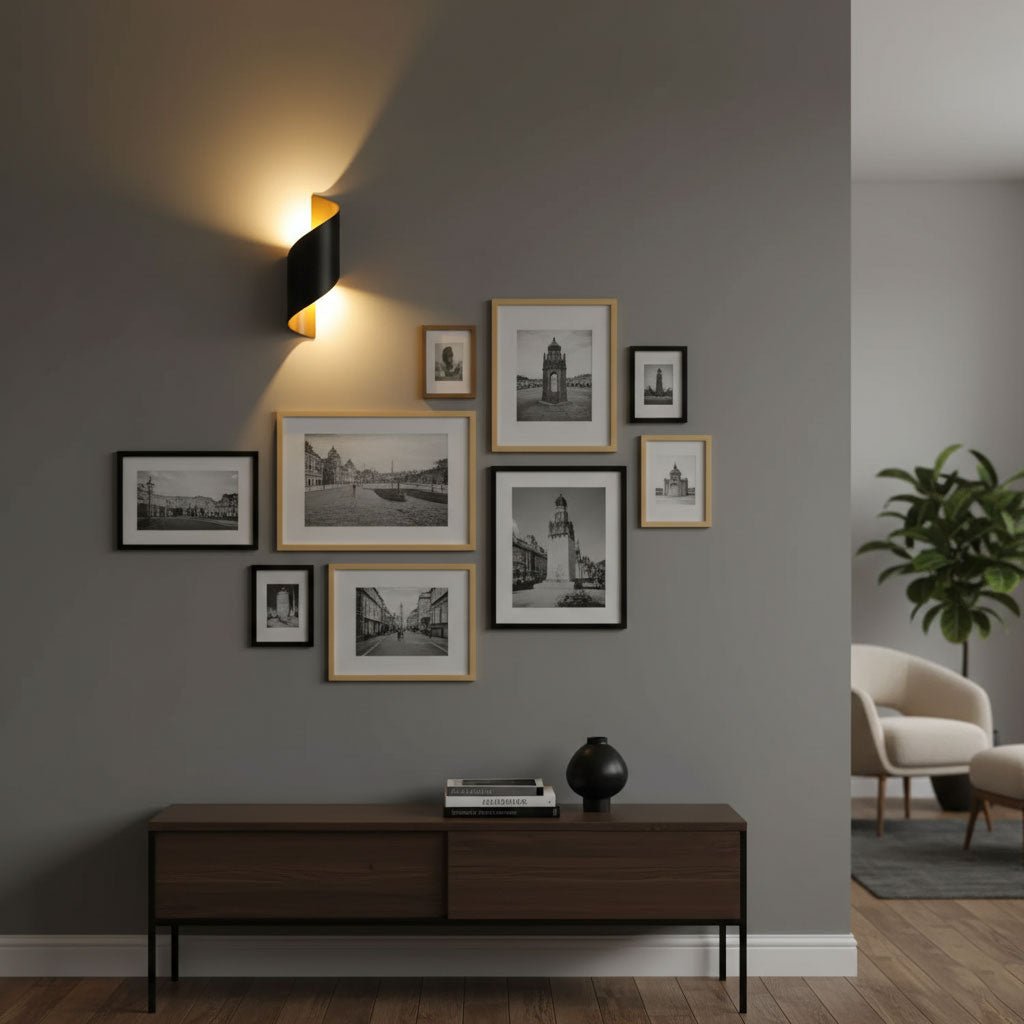Lila Wall Lamp