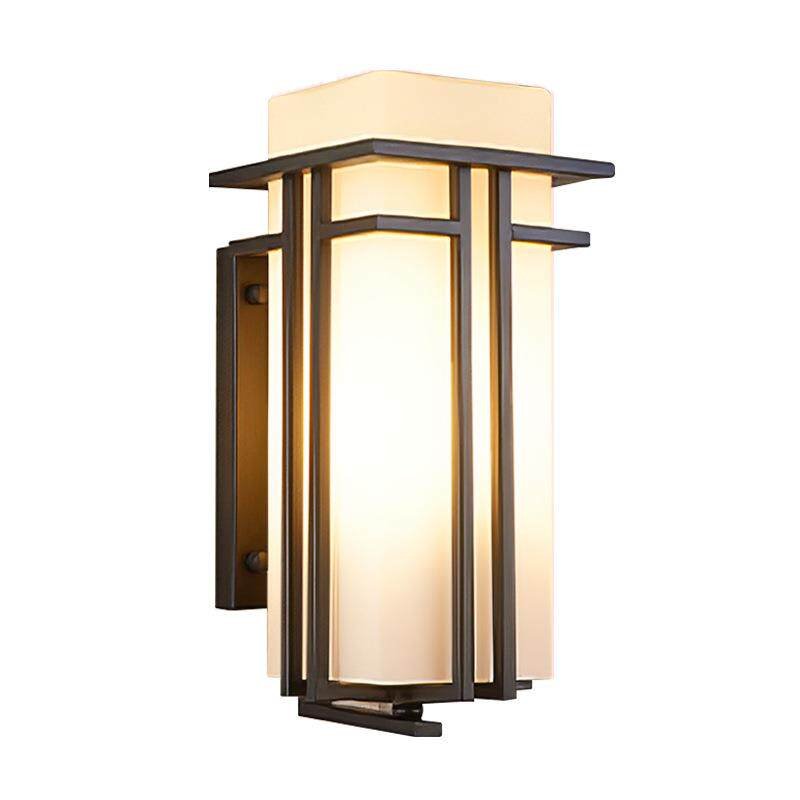 Linden Outdoor Wall Lamp