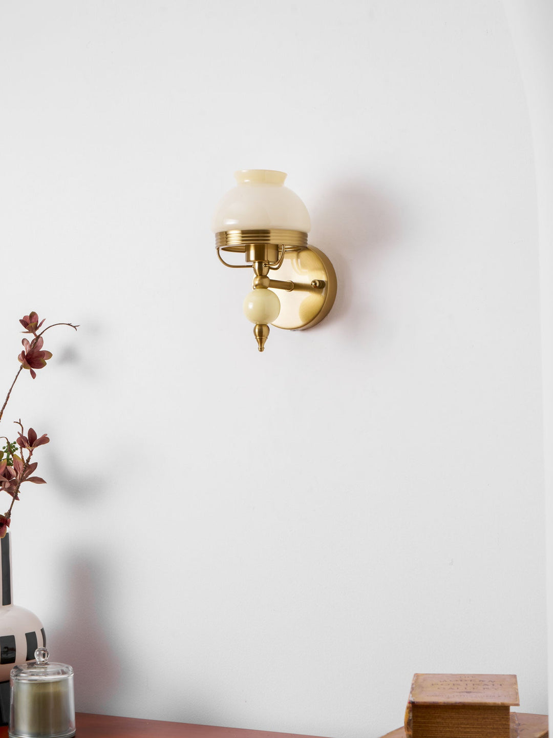Loa Glass Wall Lamp