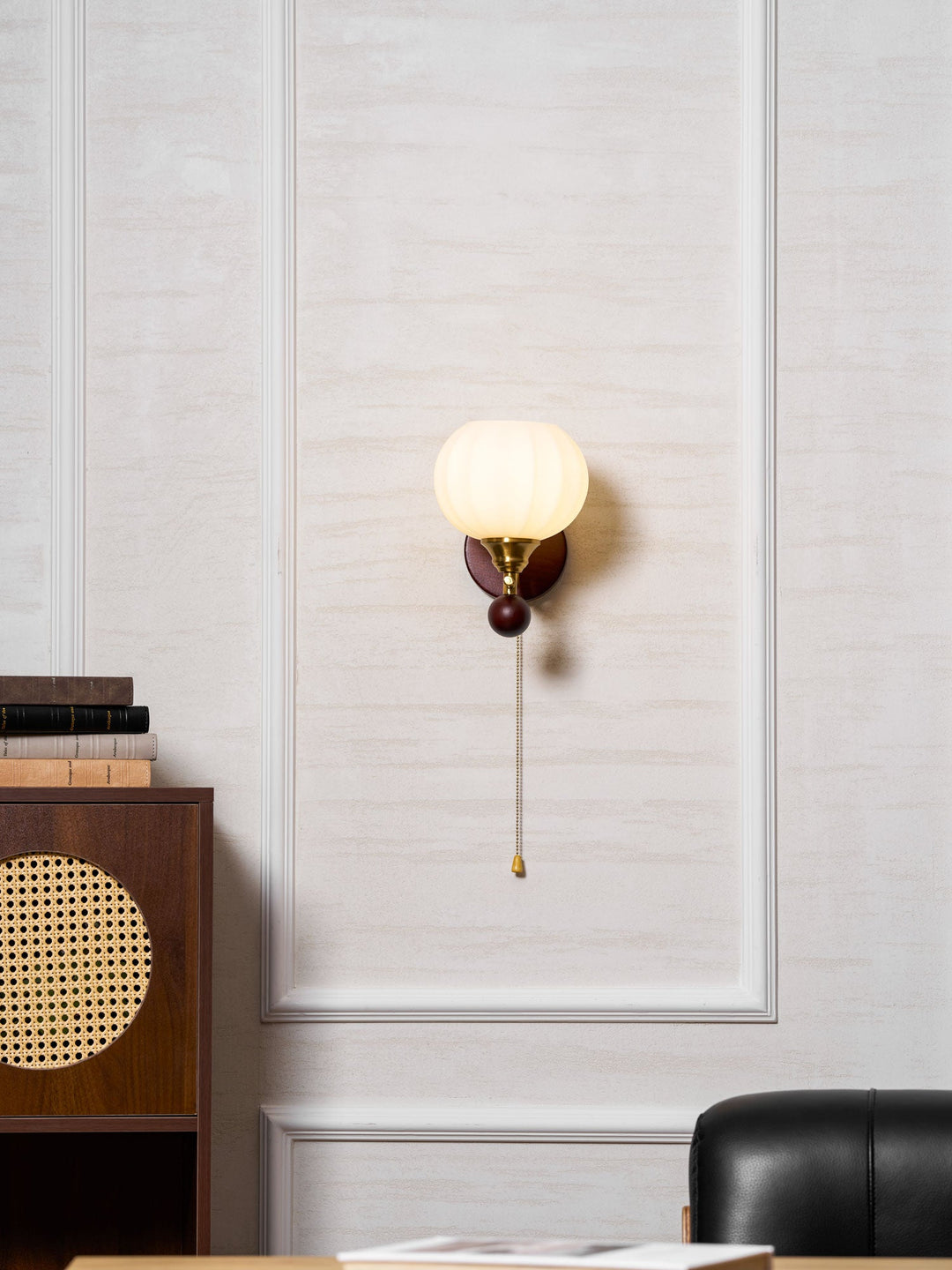Lumea Crest Wall Lamp