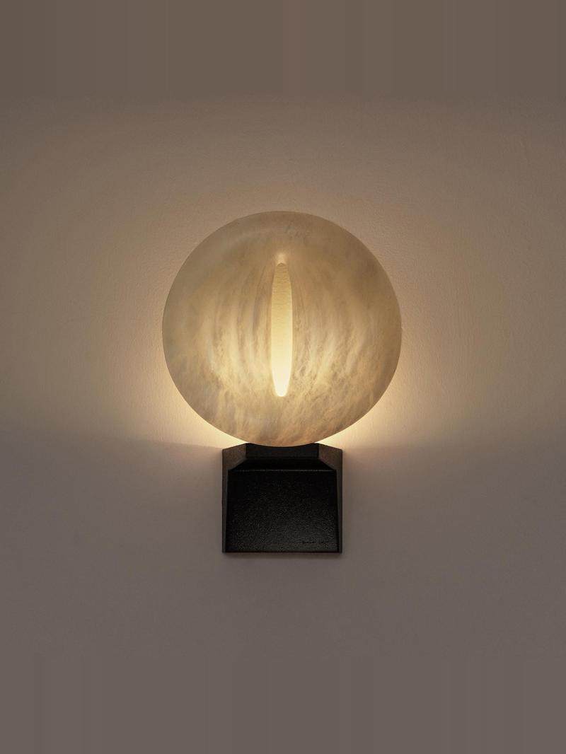 Lumen Rift Alabaster Wall Lamp