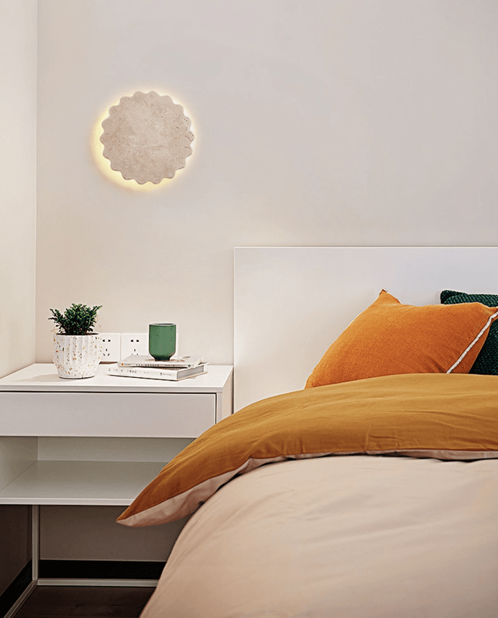 Luna Scallop Wall Lamp