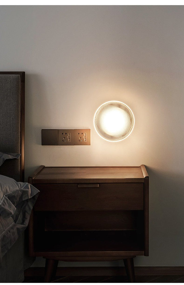 Luno Ribbed Glass Wall Light