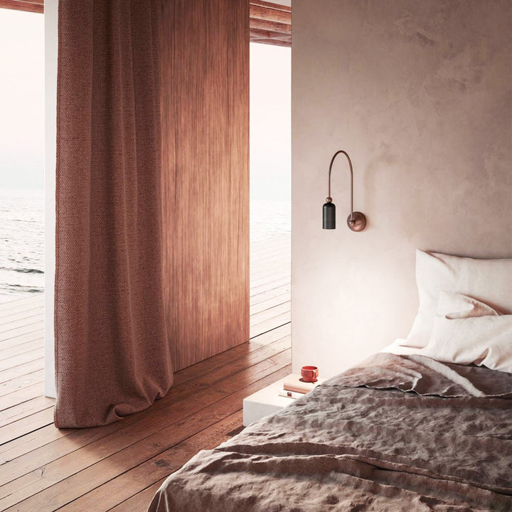 Madame Wall Lamp