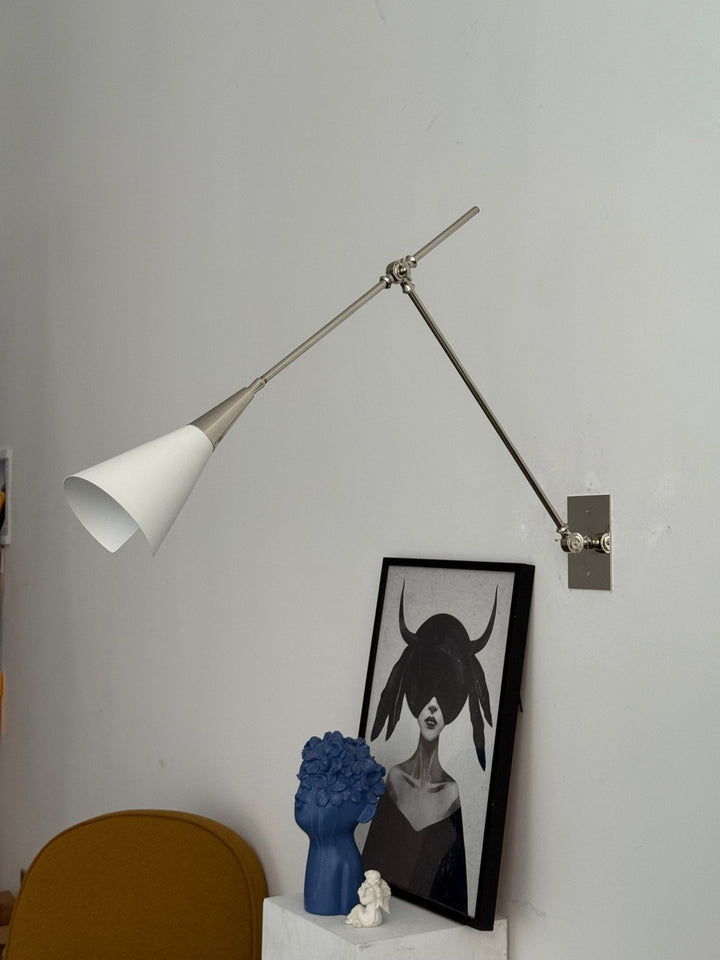 Magari Wall Lamp