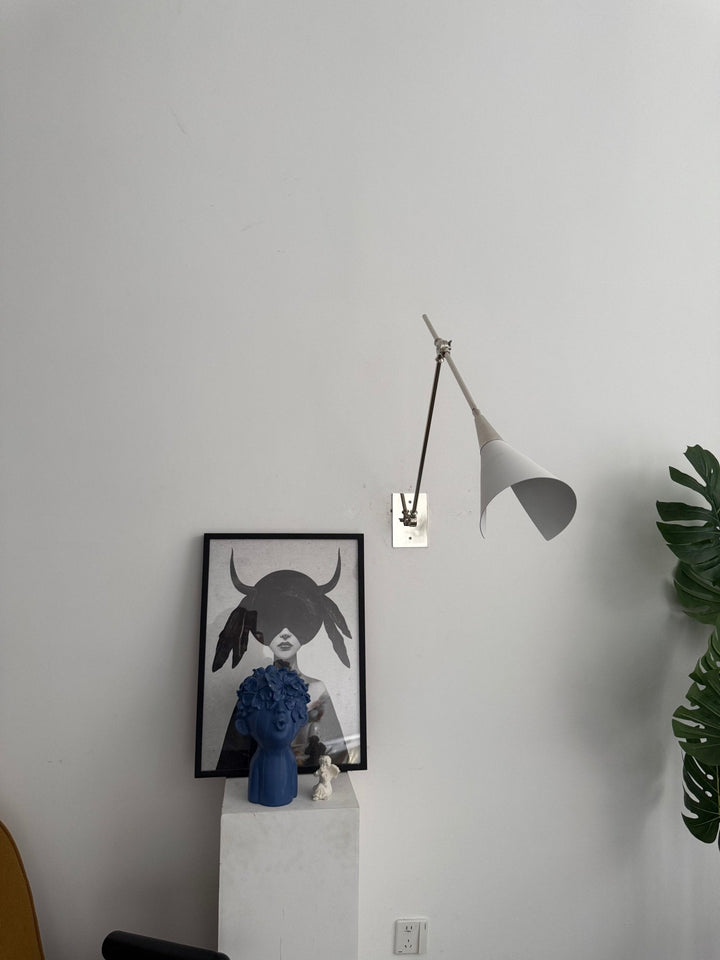 Magari Wall Lamp