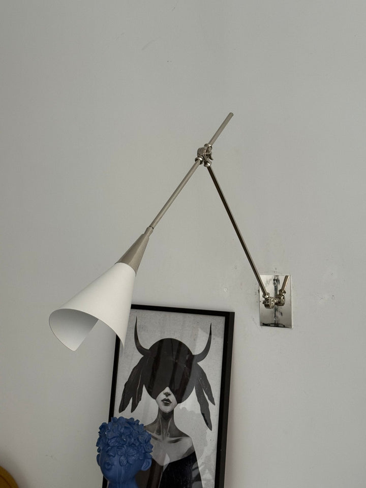 Magari Wall Lamp