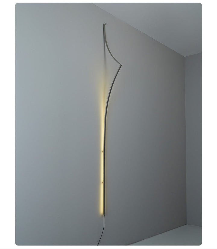 Minimalist Curving Ribbon LED Wall Sconce