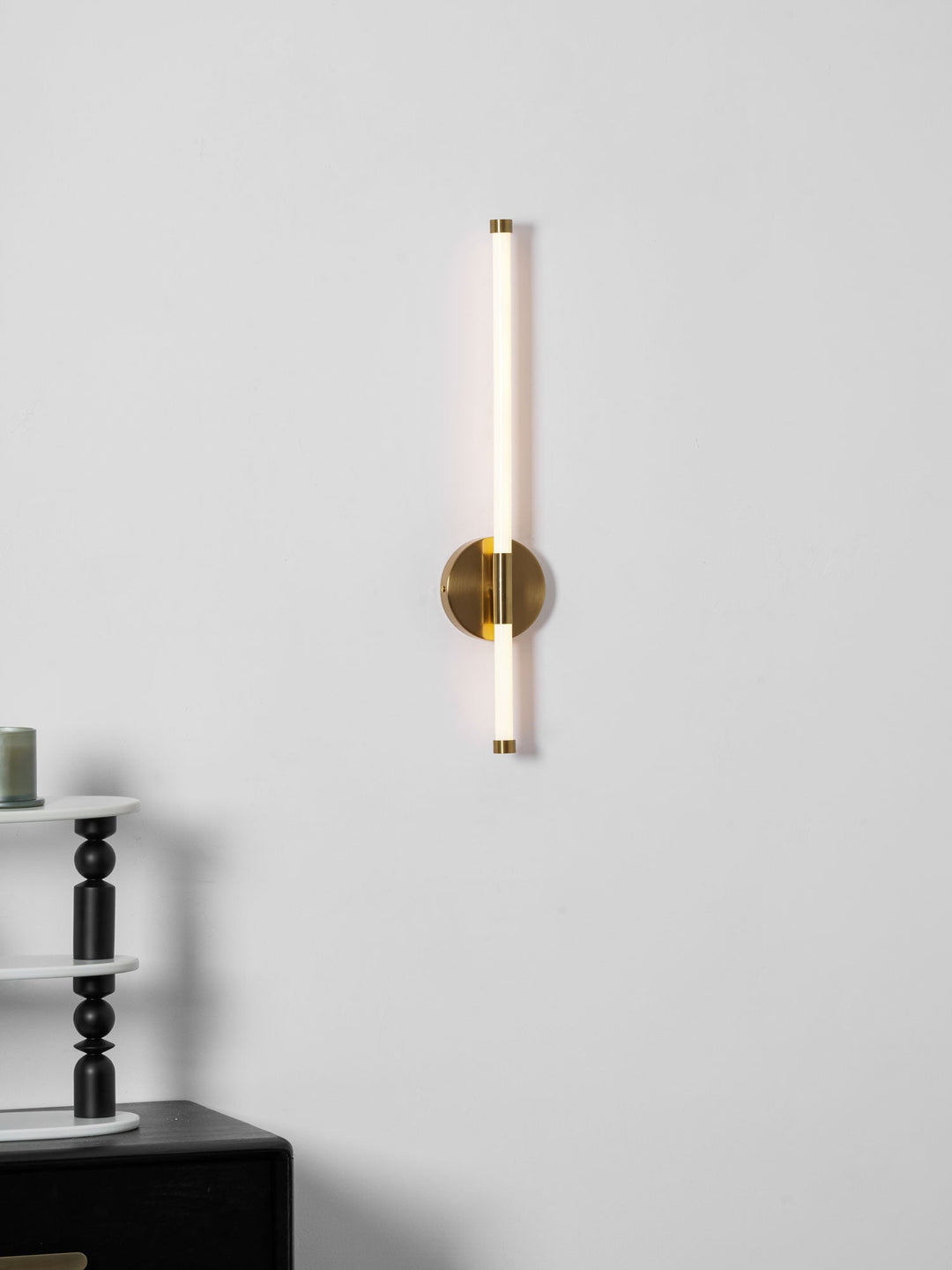 Minimalist Vertical Wall Sconce