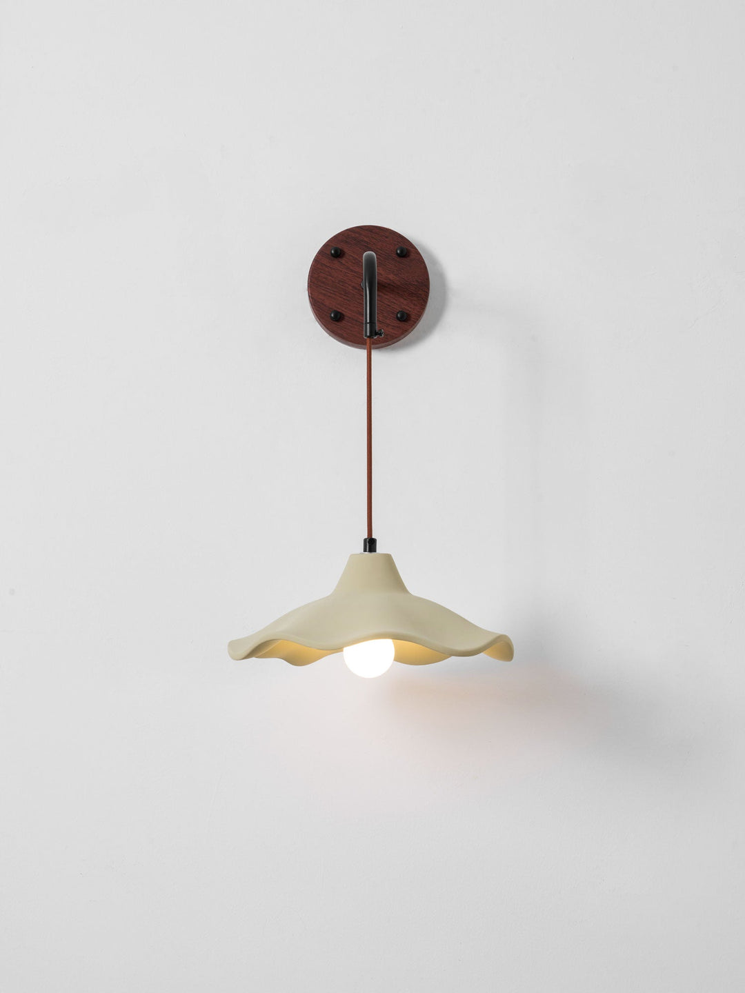 Mirella Sconce