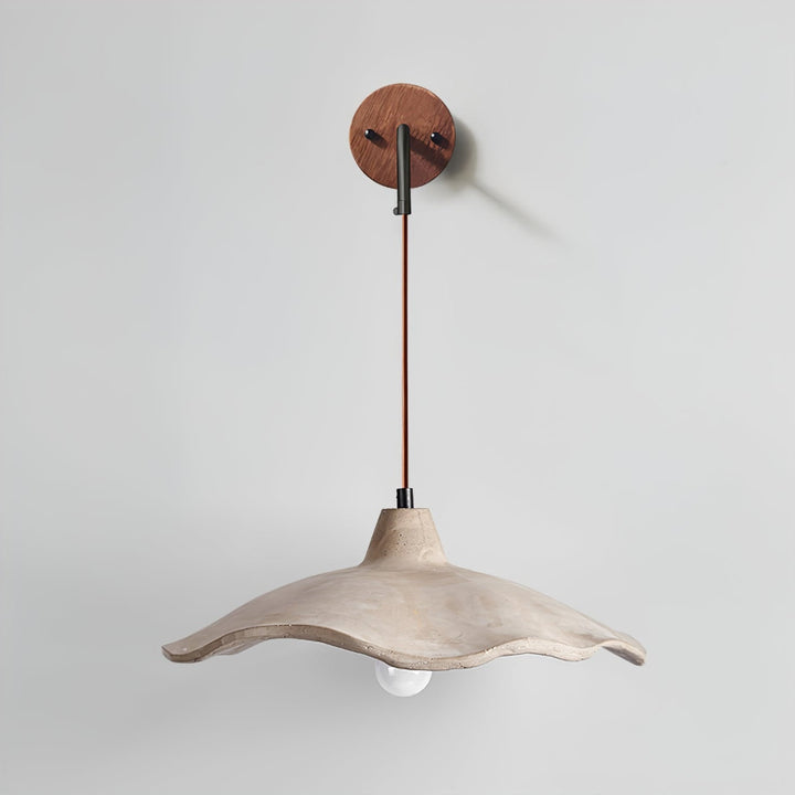 Mirella Sconce