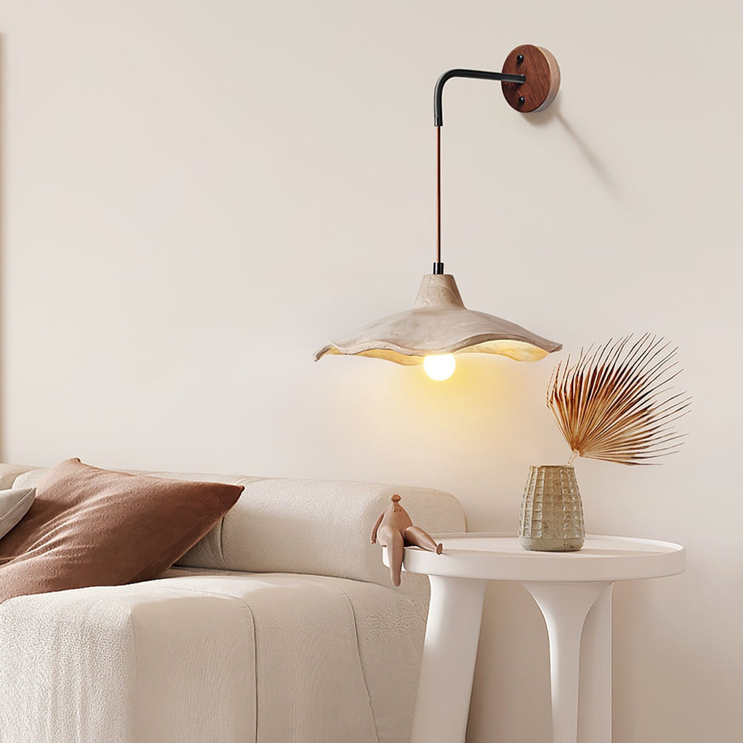 Mirella Sconce