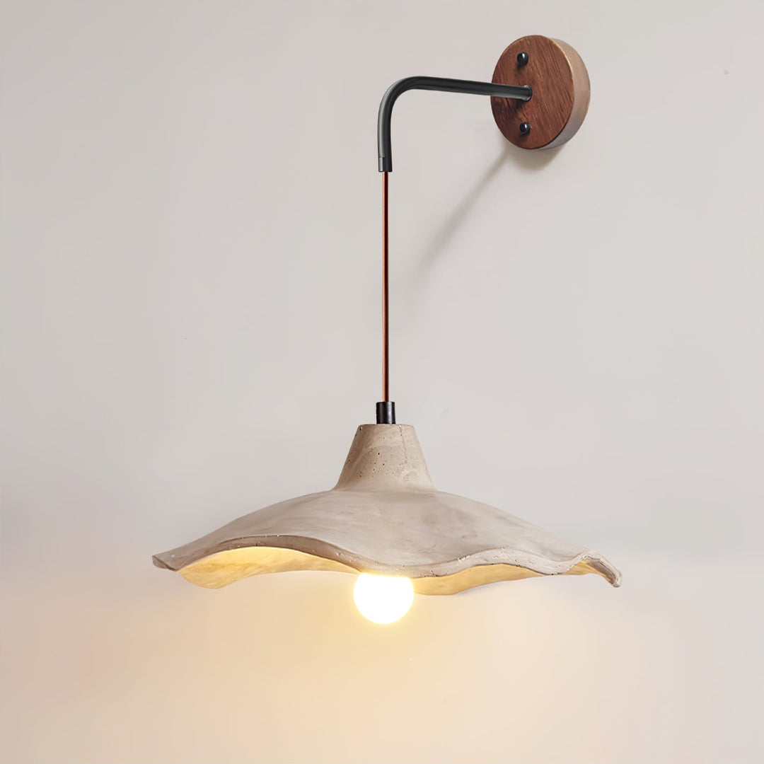 Mirella Sconce