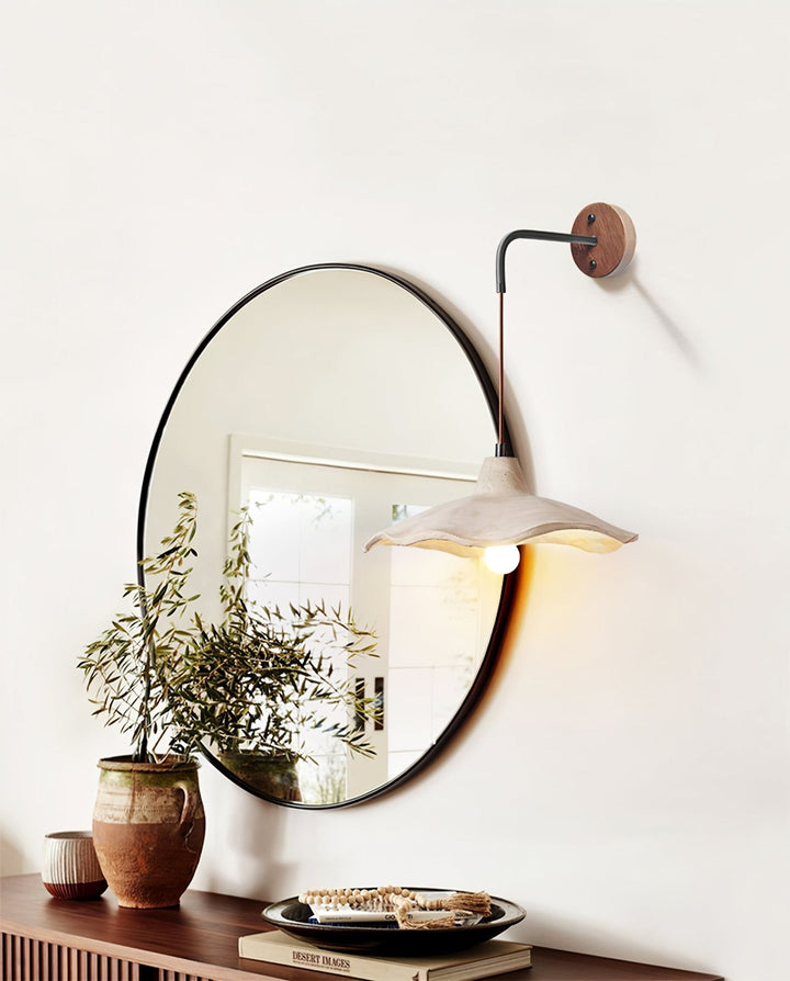 Mirella Sconce