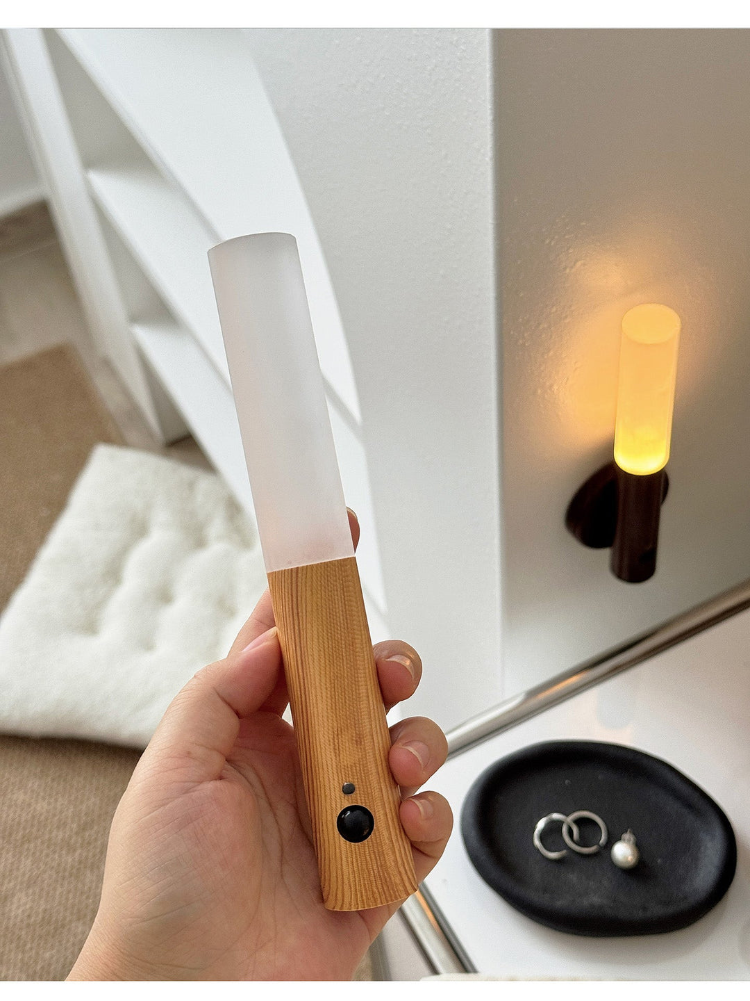 Nomad Magnet Rechargeable Wall Lamp