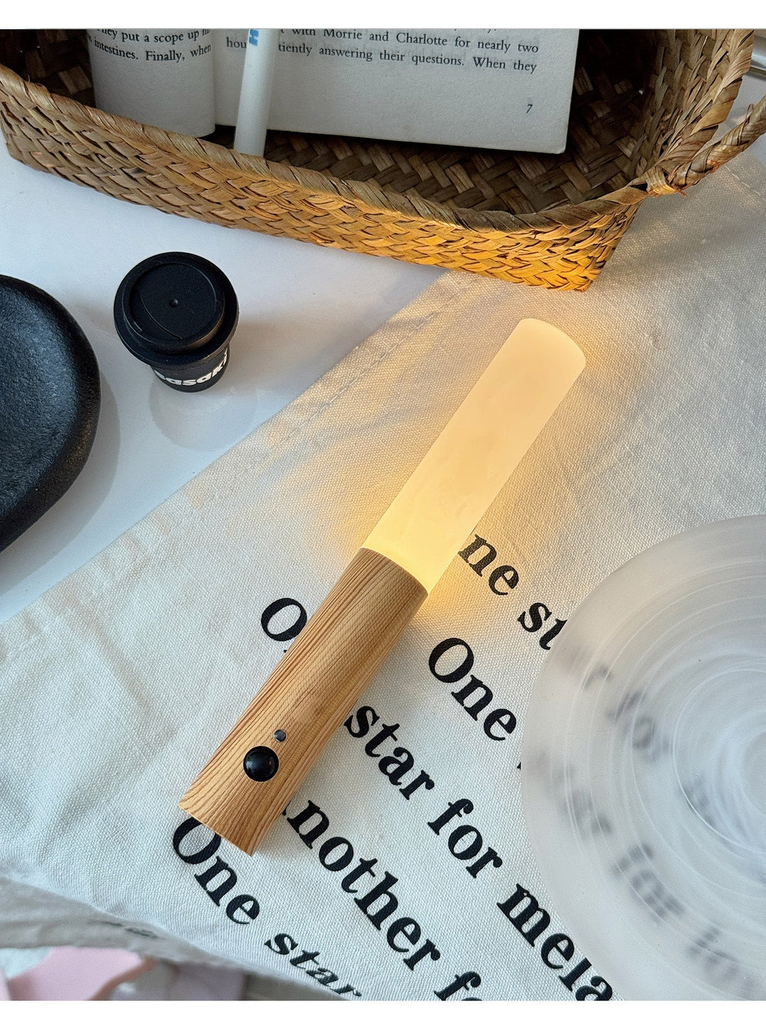 Nomad Magnet Rechargeable Wall Lamp