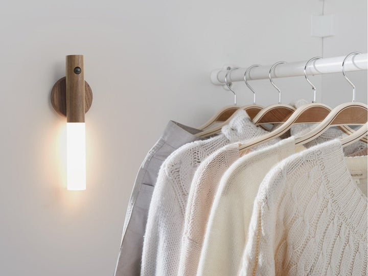 Nomad Magnet Rechargeable Wall Lamp
