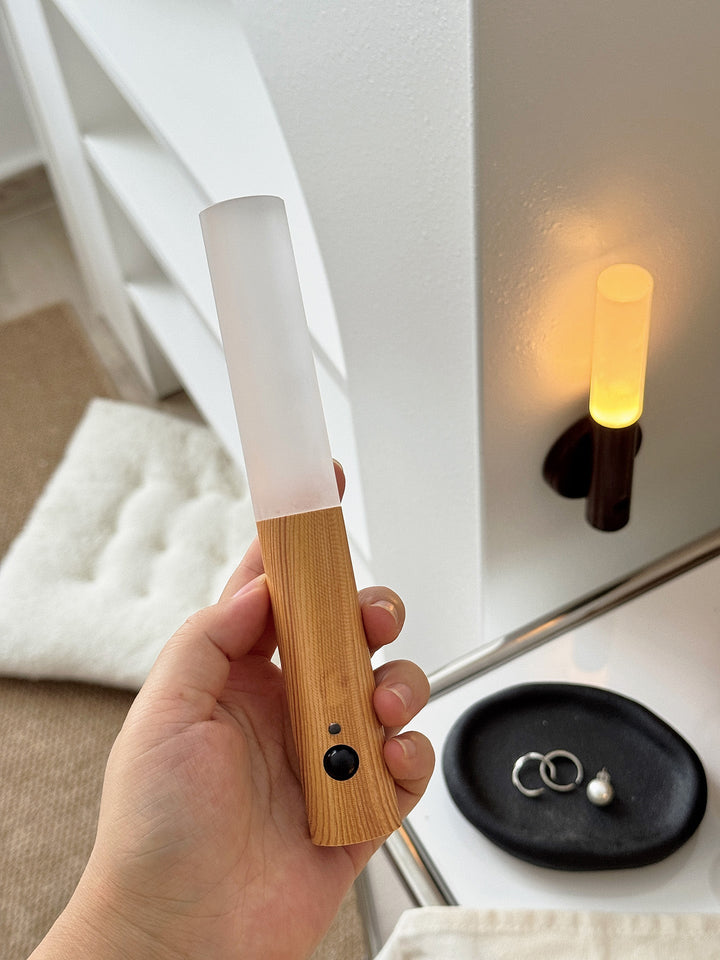 Nomad Magnet Rechargeable Wall Lamp