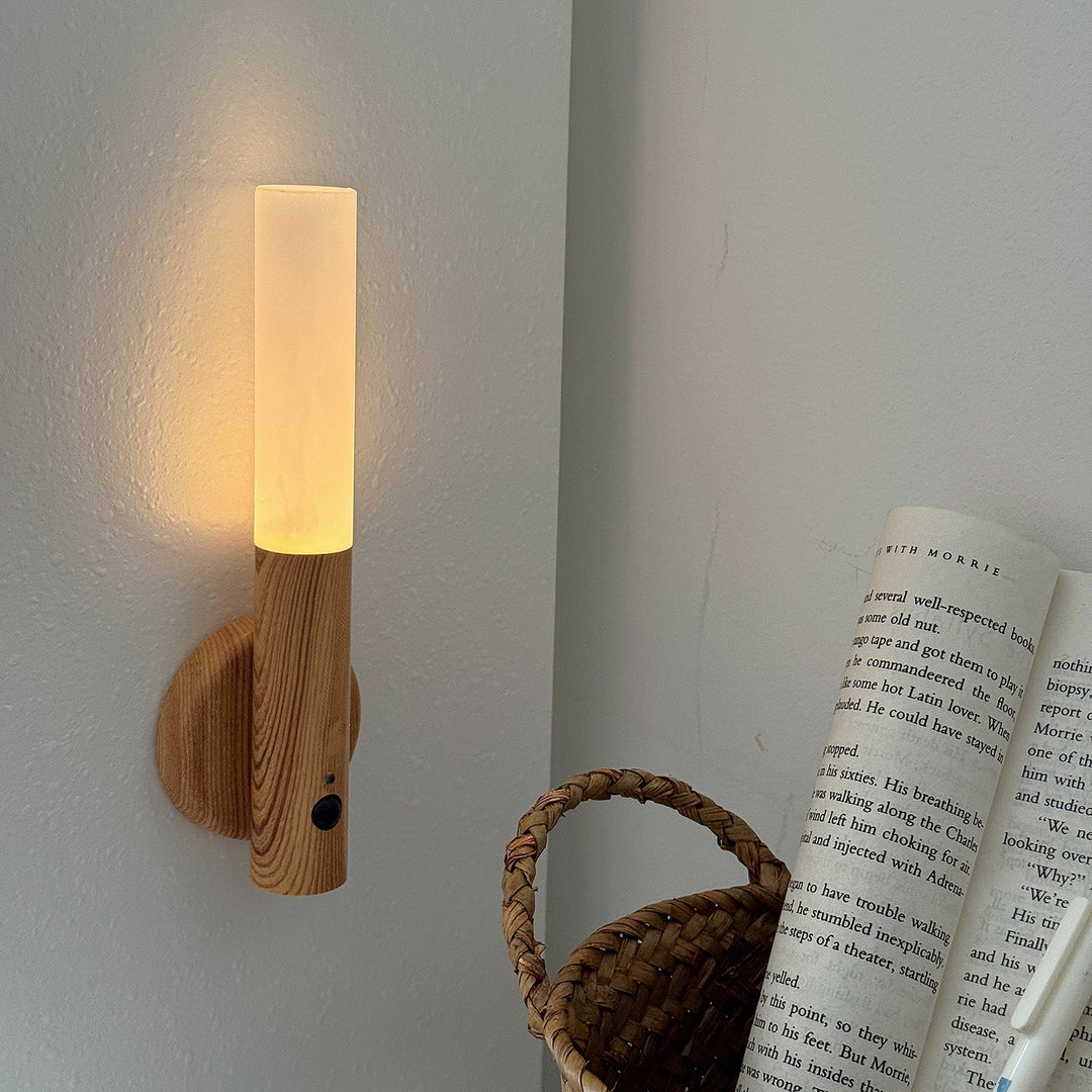 Nomad Magnet Rechargeable Wall Lamp