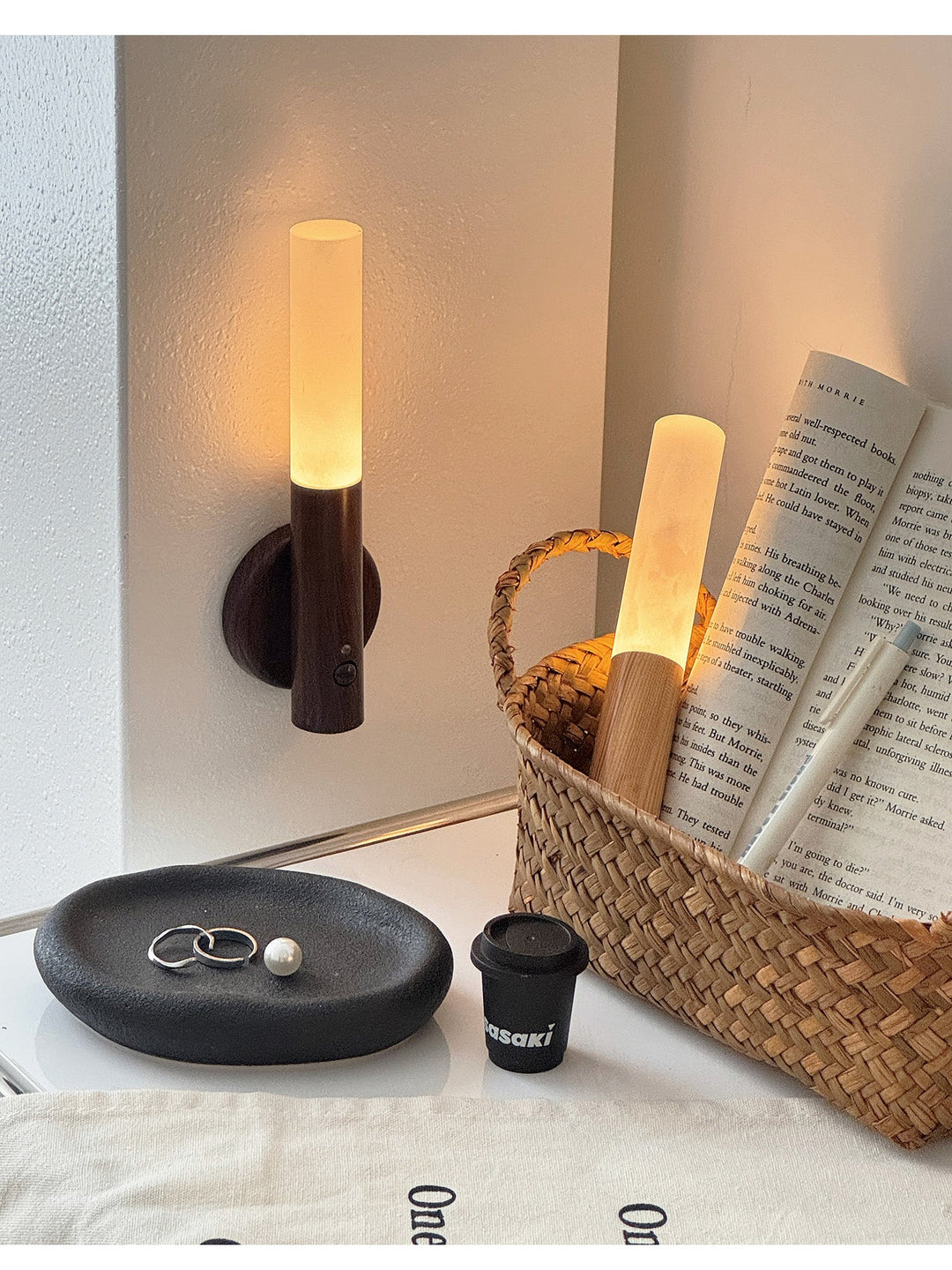 Nomad Magnet Rechargeable Wall Lamp