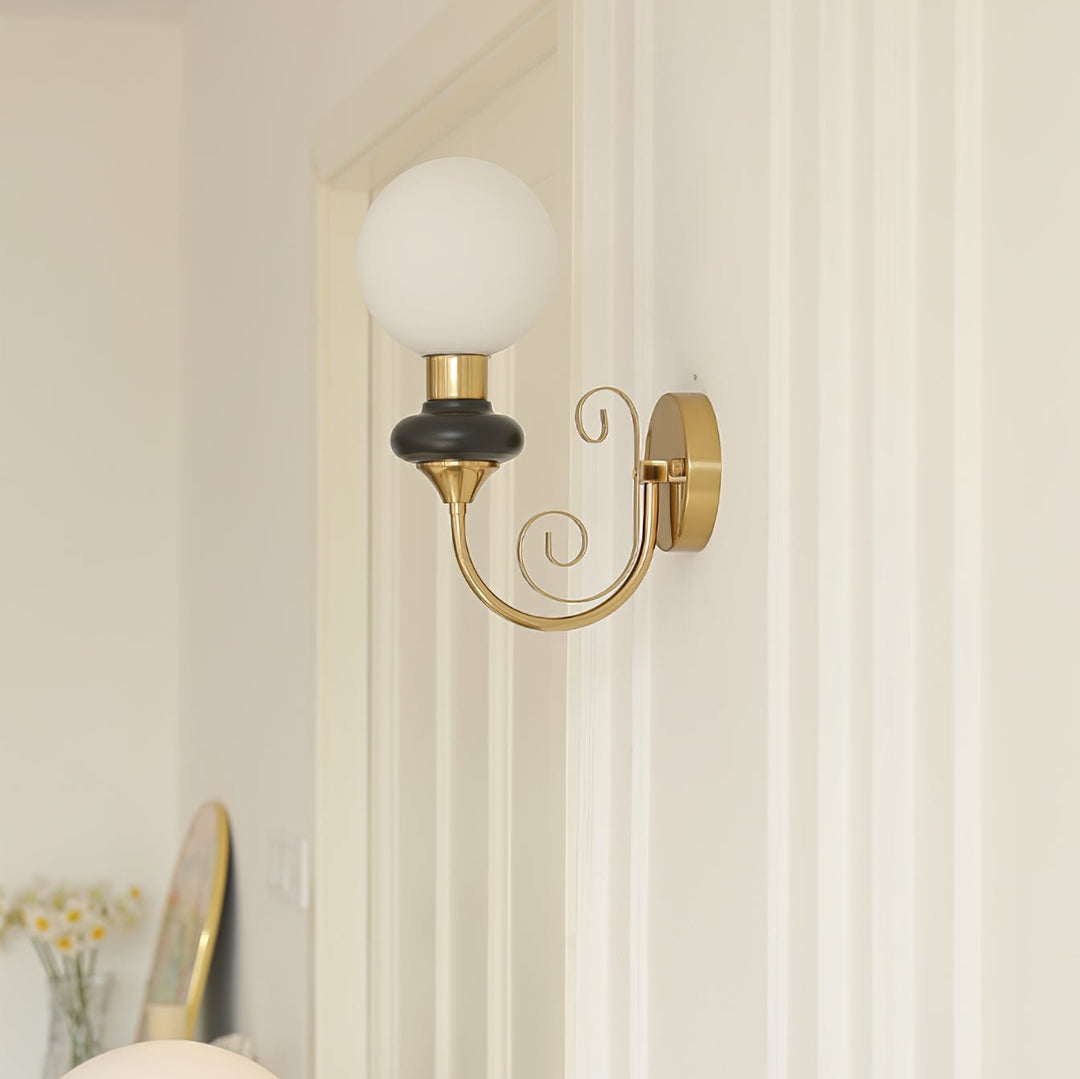 Onyx Plug-in Wall Lamp
