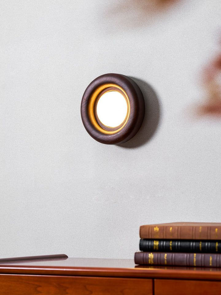 Orbitus Wall Light