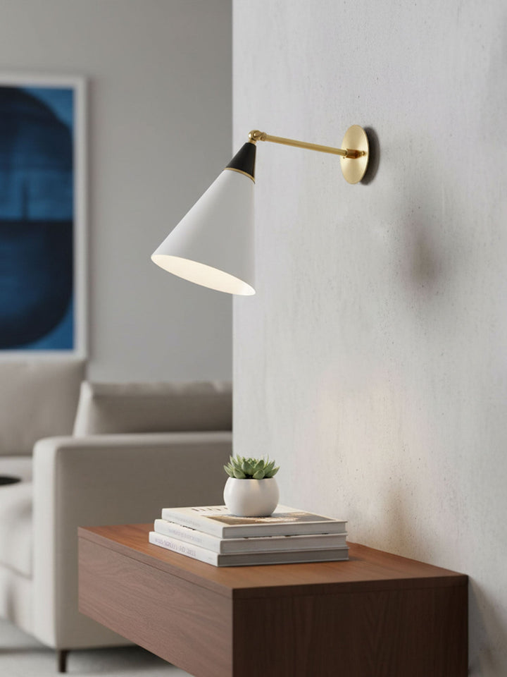 Petite Magari Wall Lamp