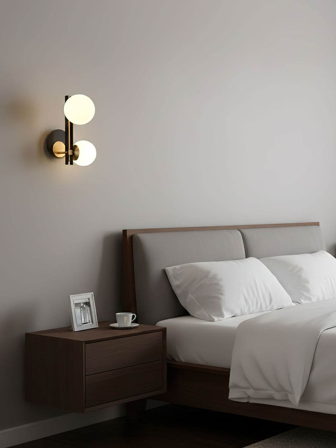Planeta Wall Lamp
