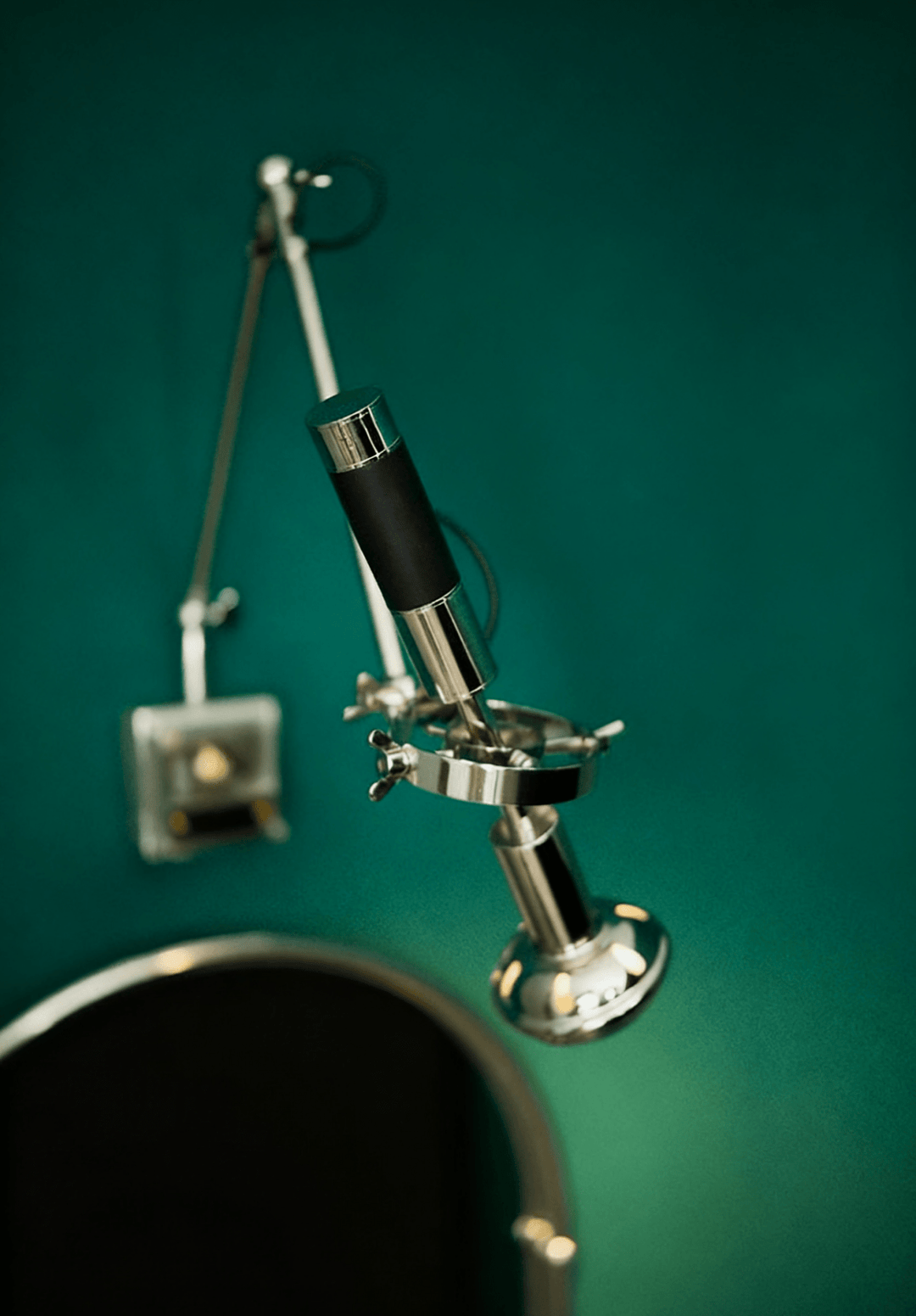 Precision Beam Wall Lamp