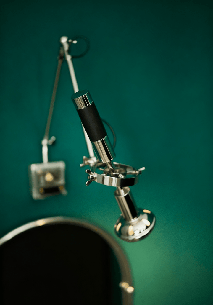 Precision Beam Wall Lamp