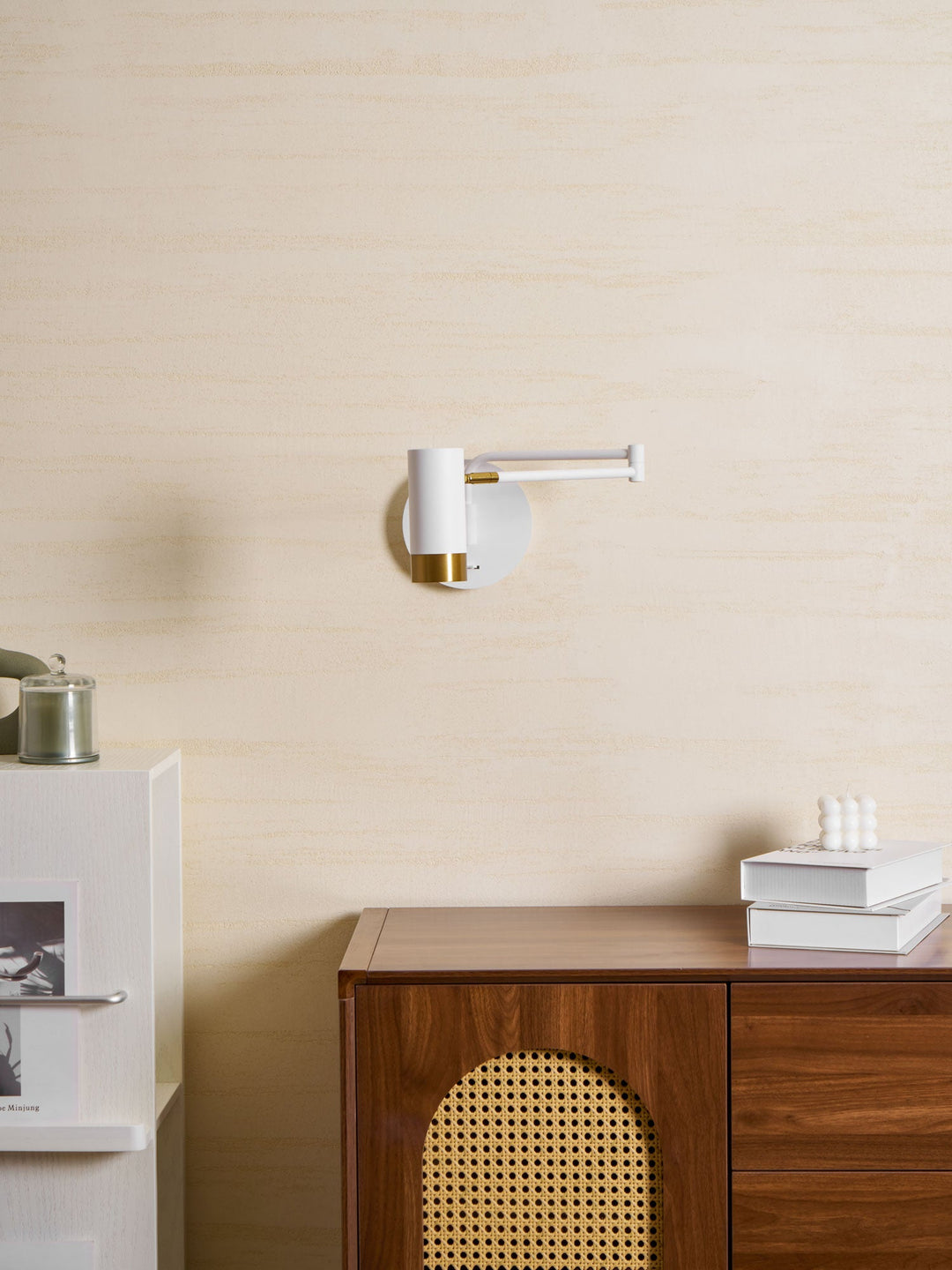 Ridge Arm Wall Lamp