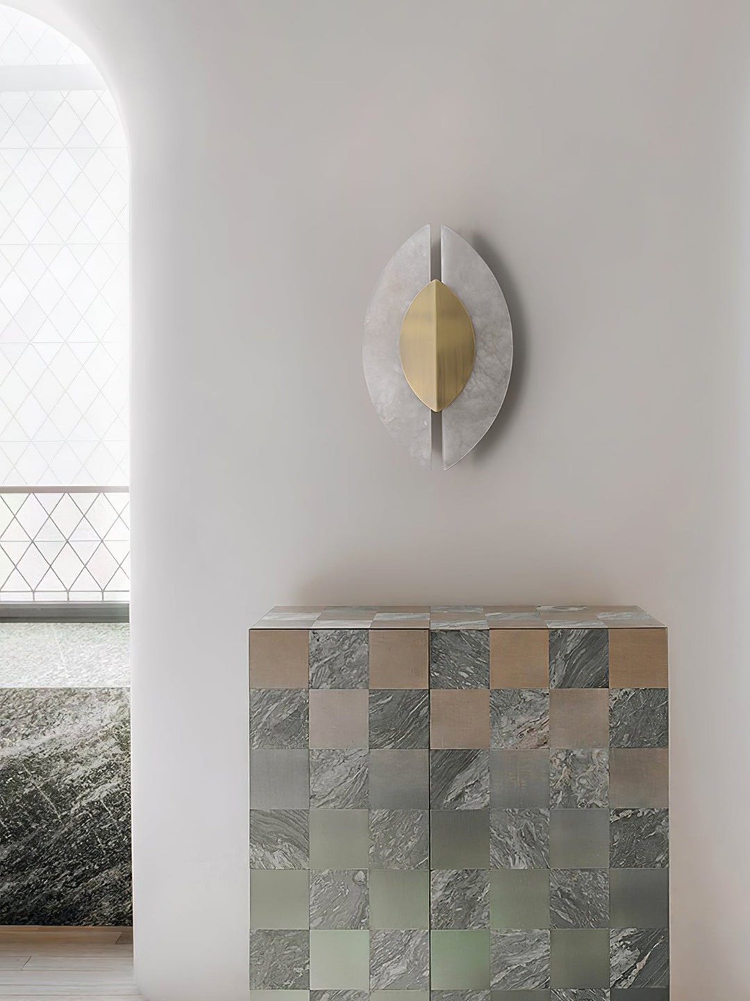 Solari Alabaster Leaf Sconce