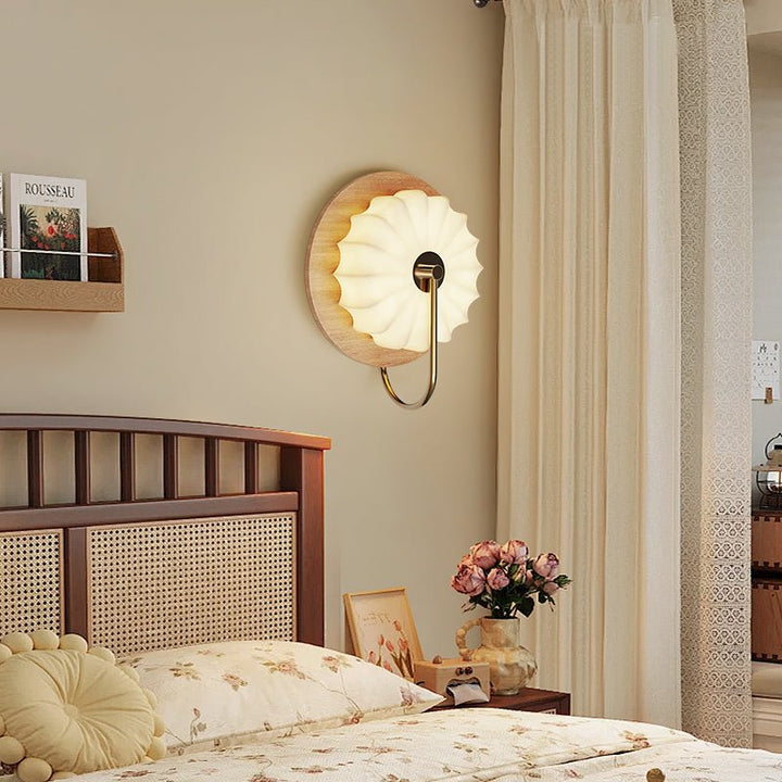 Solenne Petal Wall Lamp