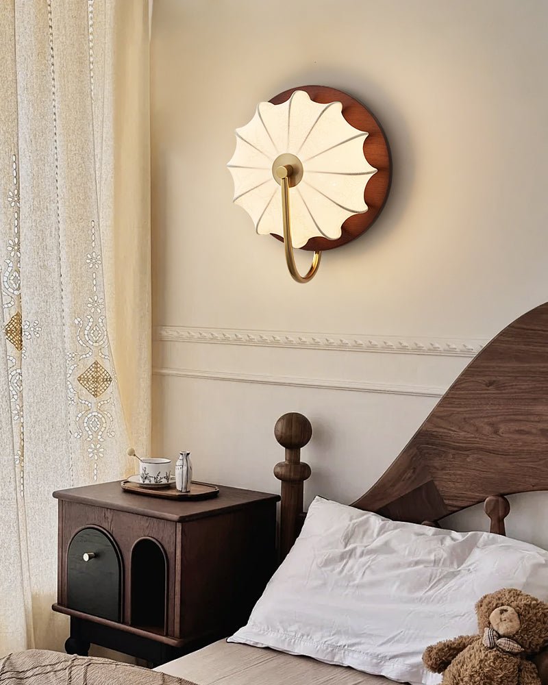 Solenne Petal Wall Lamp