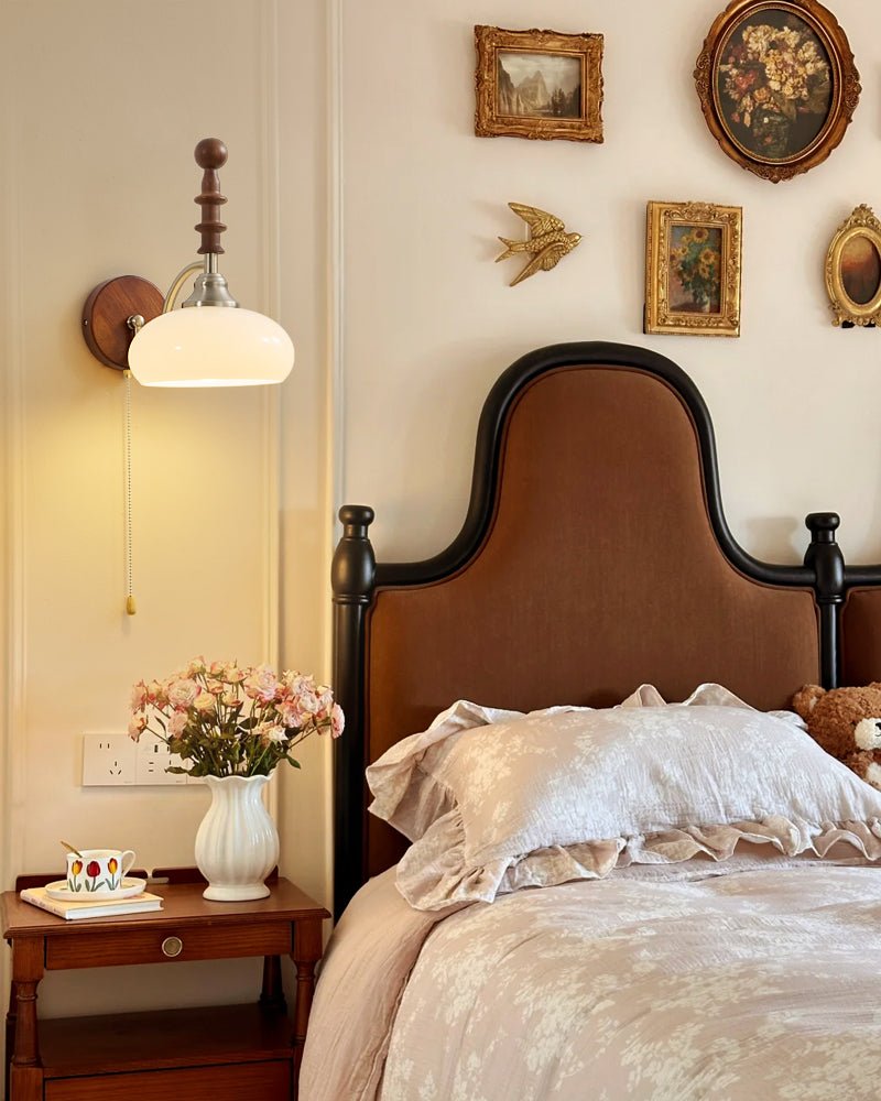 Spindlecrest Wall Lamp