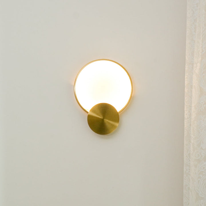 Terra Svet Alabaster Wall Lamp