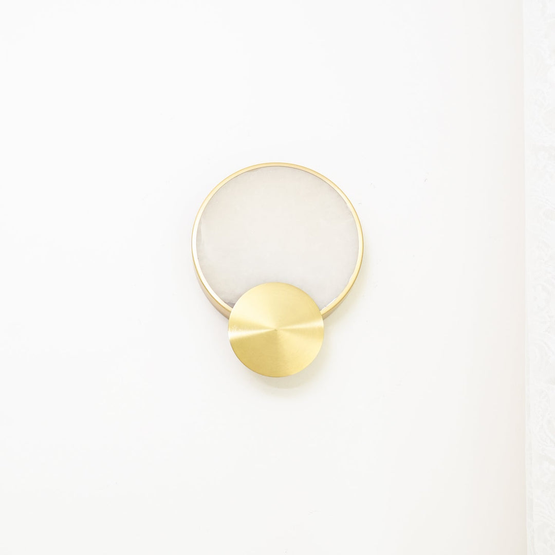 Terra Svet Alabaster Wall Lamp