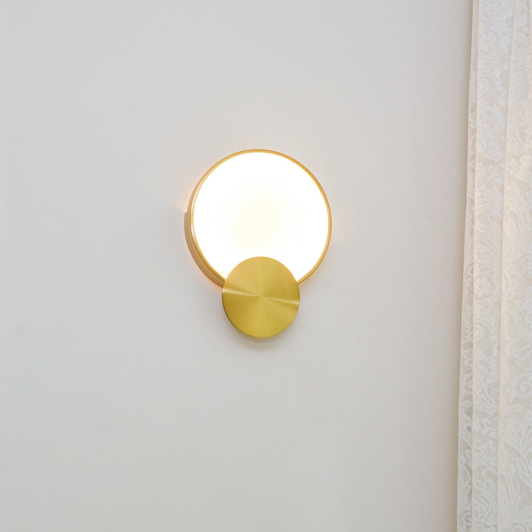 Terra Svet Alabaster Wall Lamp