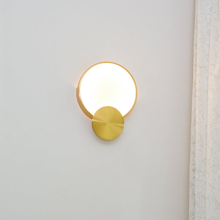 Terra Svet Alabaster Wall Lamp