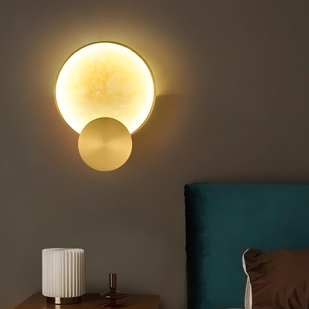Terra Svet Alabaster Wall Lamp
