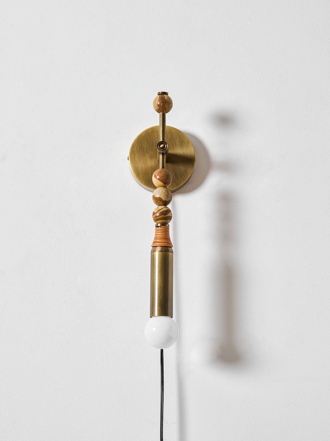 Toam Plug-in Wall Lamp