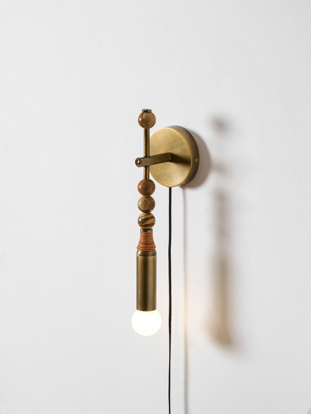 Toam Plug-in Wall Lamp