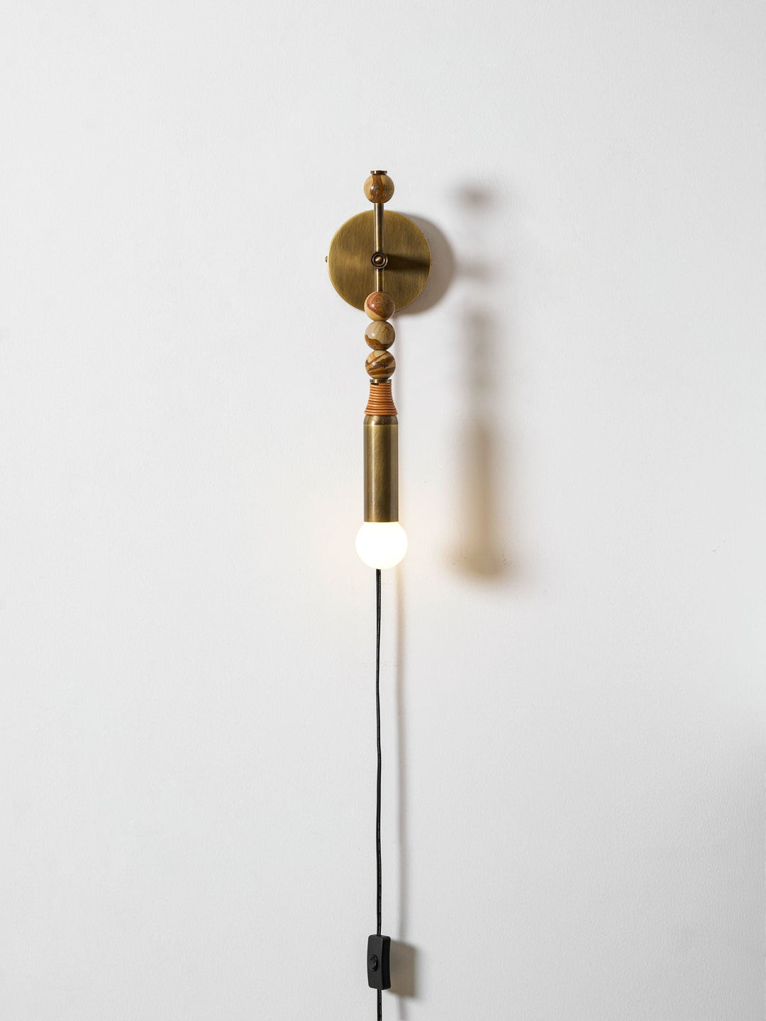Toam Plug-in Wall Lamp
