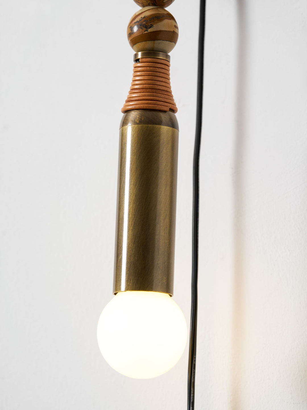 Toam Plug-in Wall Lamp
