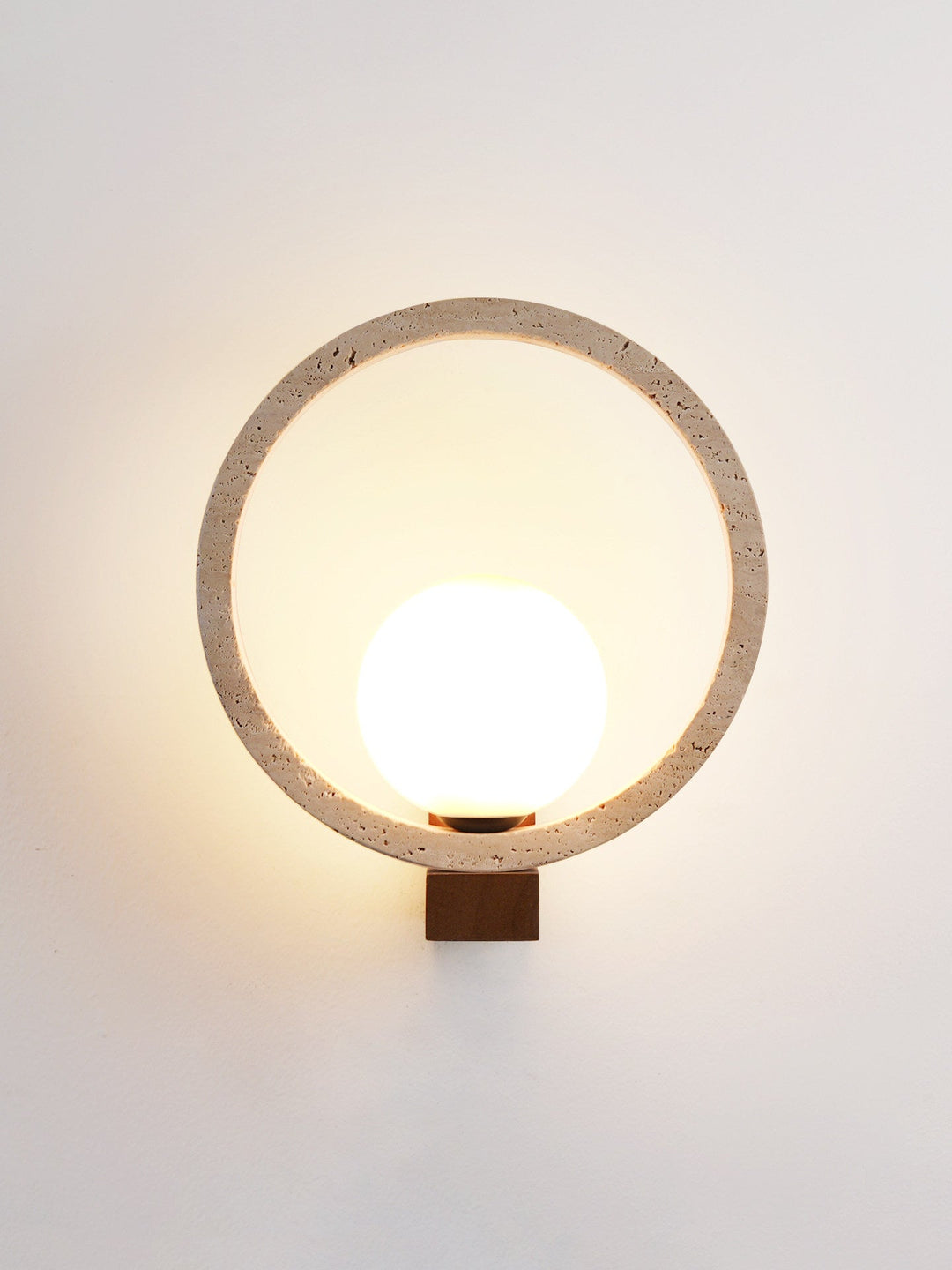 Travira Orbit Wall Light