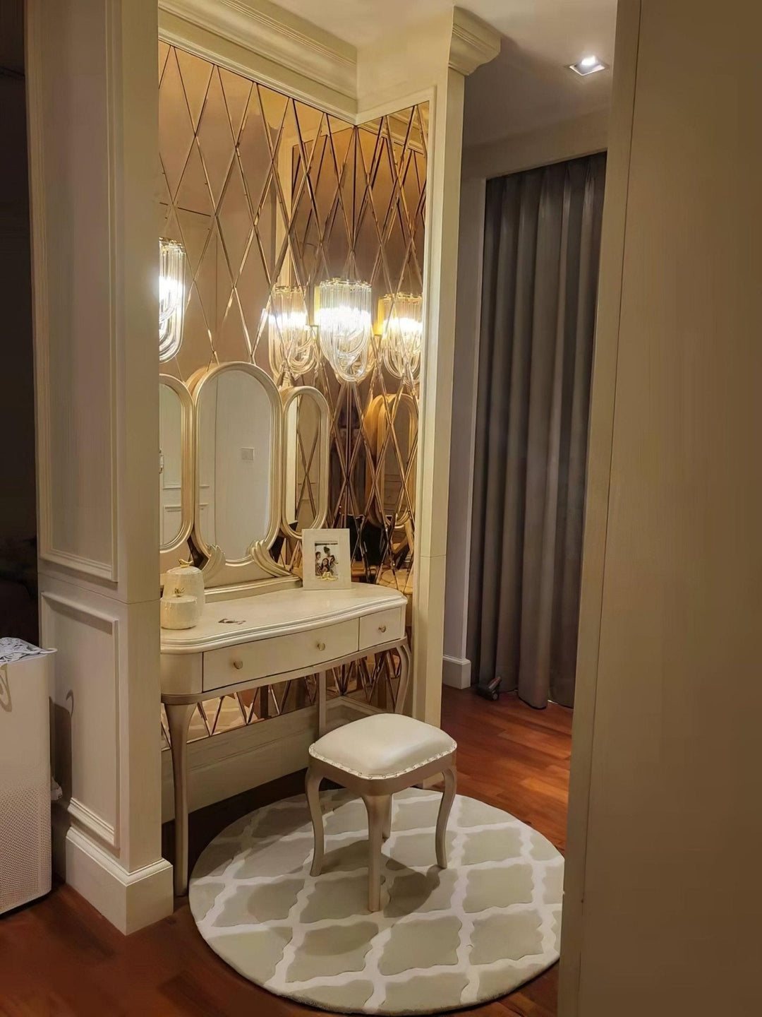 Trevi Glass Wall Lamp