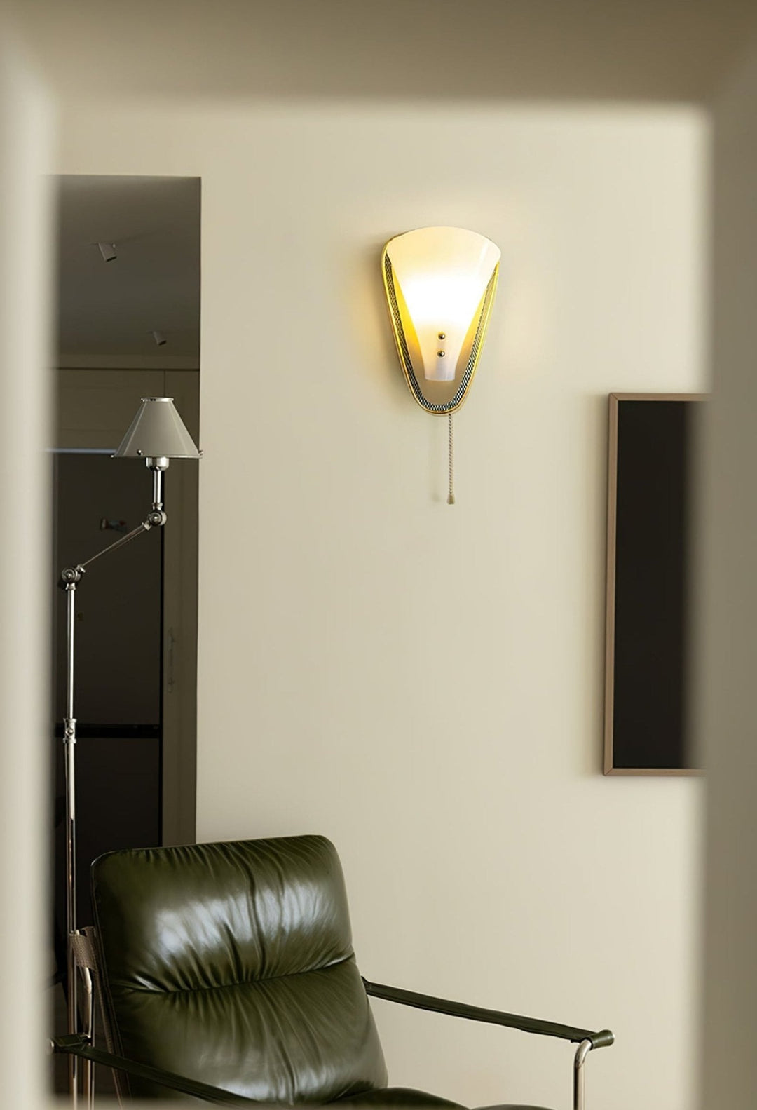 Triangular Wall Lamp